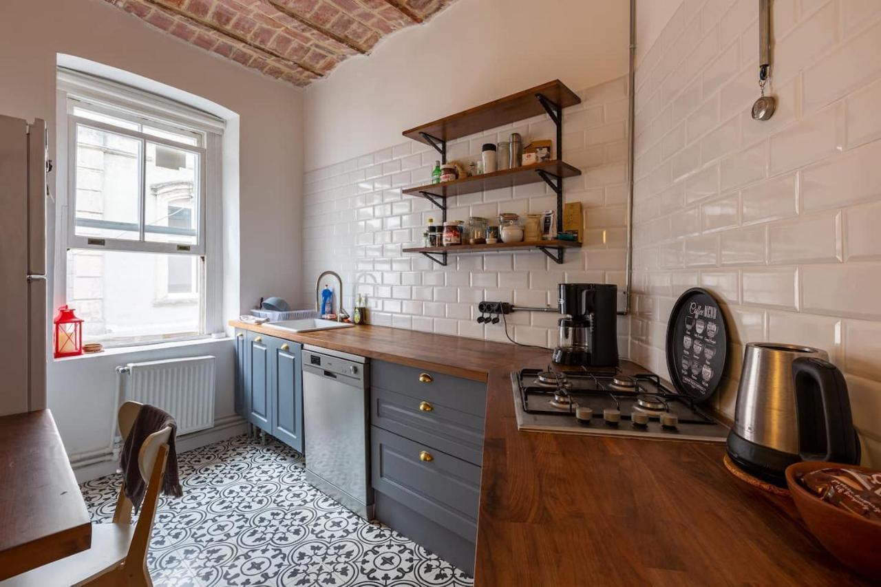 Renovated Apartment At The Heart Of Istanbul With Huge Terrace Esterno foto