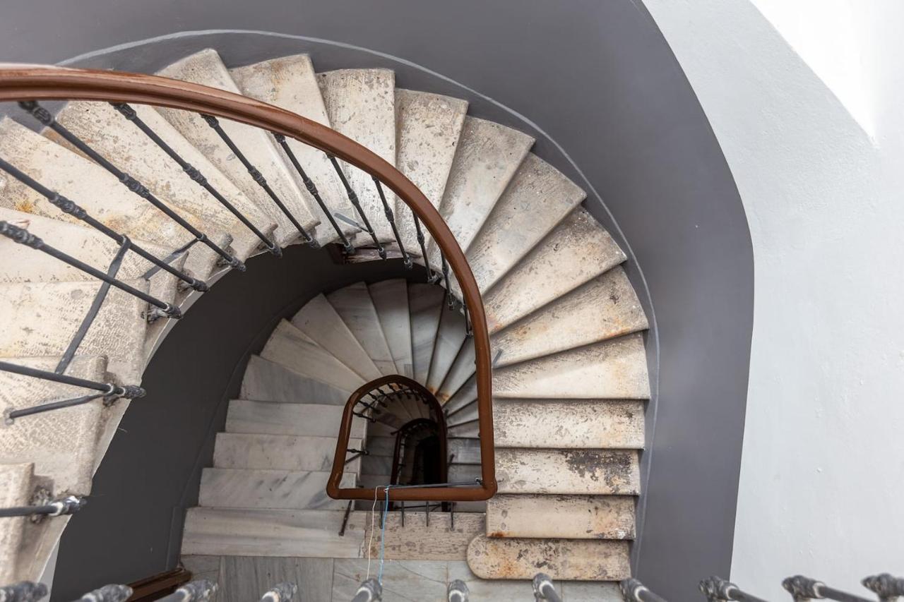Renovated Apartment At The Heart Of Istanbul With Huge Terrace Esterno foto